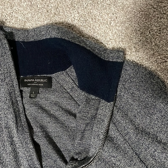 Men’s Wool Banana Republic zip sweater. Large - Picture 7 of 7